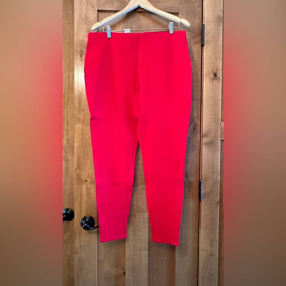 Red Chicos, so slimming leggings, size 2 or large Brand new with tags